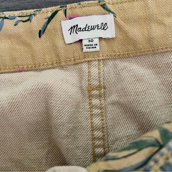 Madewell Emmett Shorts in Painted Blooms - Picture 6 of 7